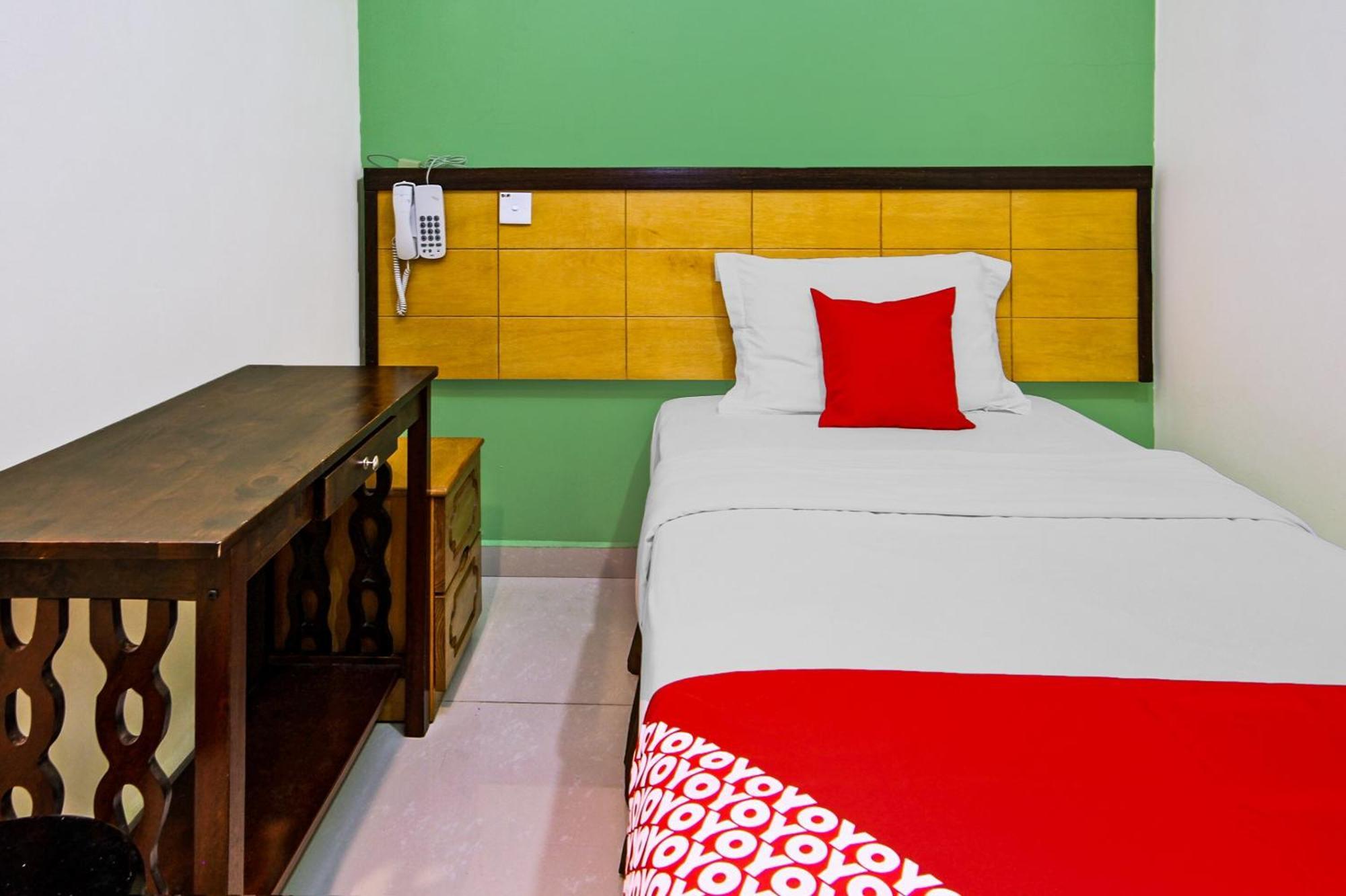 Oyo 44054 Holiday Mansion Inn Sibu Eksteriør bilde