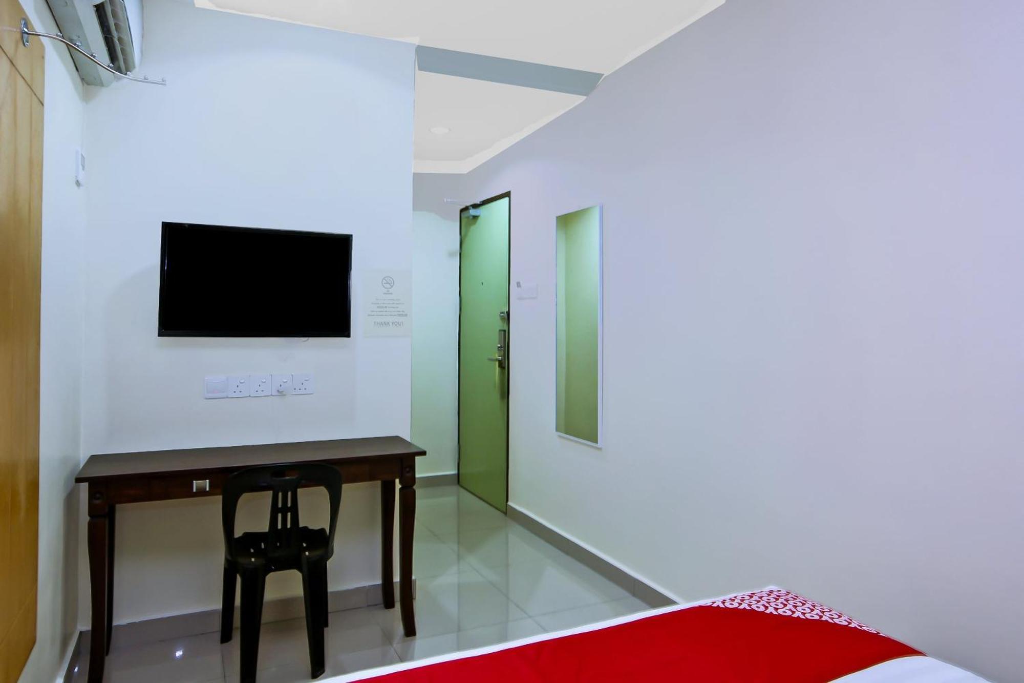 Oyo 44054 Holiday Mansion Inn Sibu Eksteriør bilde