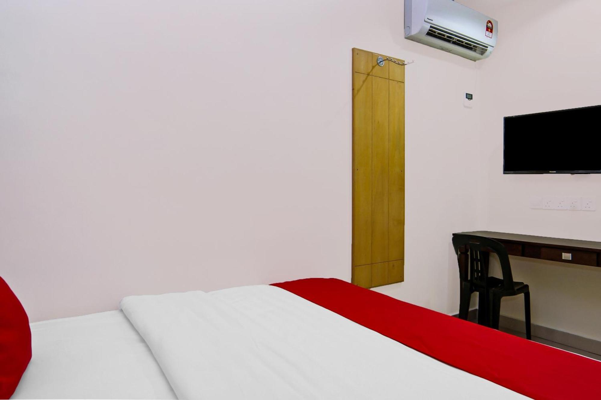 Oyo 44054 Holiday Mansion Inn Sibu Eksteriør bilde