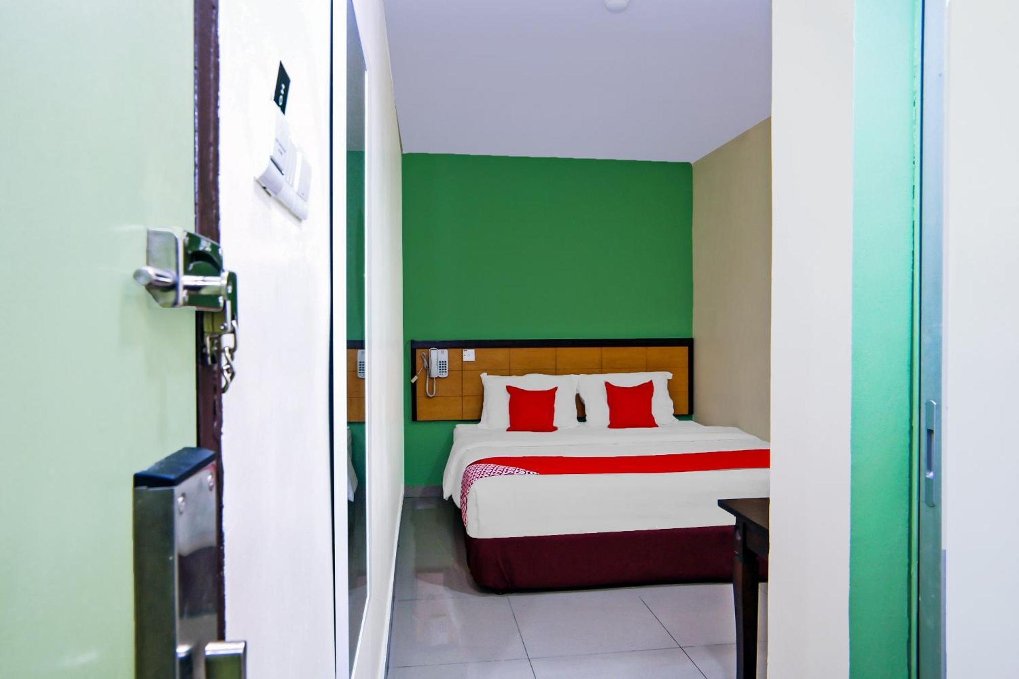 Oyo 44054 Holiday Mansion Inn Sibu Eksteriør bilde