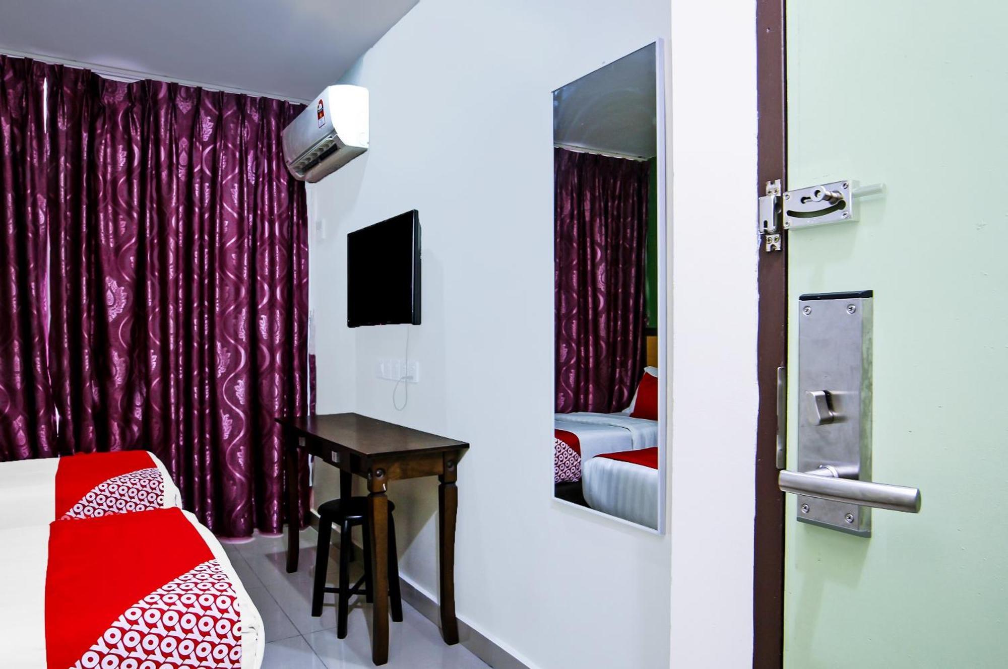 Oyo 44054 Holiday Mansion Inn Sibu Eksteriør bilde